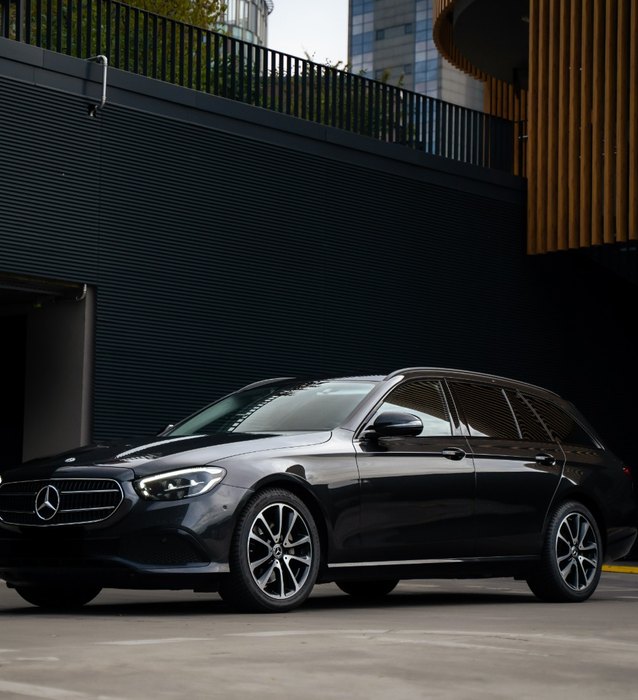 Mercedes E-Class combi pripravený na transfer